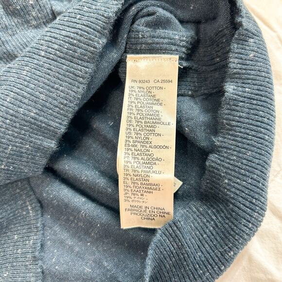 Diesel Blue V-Neck Knit Sweater Men’s Size Medium Cotton Blend Casual Pullover - Picture 6 of 7